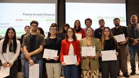 Guanyadors i guanyaores dels premis Arcadi Oliveres.